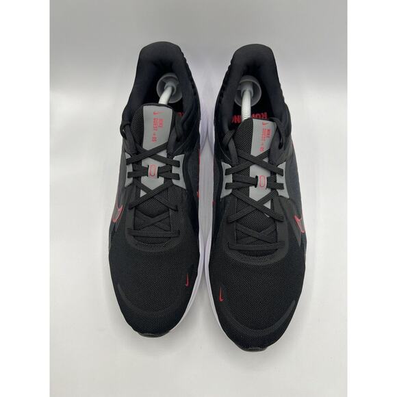 Nike Quest 5 Men's 11.5 Shoes Black University Red Smoke Grey DD0204 004 NIB - Picture 5 of 13